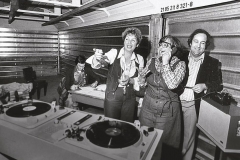Elisabeth Schnell im Radiostudio (1977)
